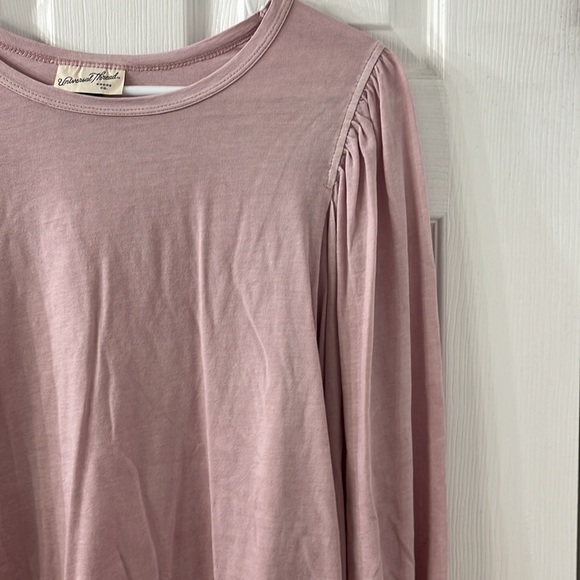 Universal Threads Top - Picture 3 of 5